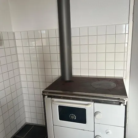 Von Wald Und Wiesen Umgeben * Moosthenning